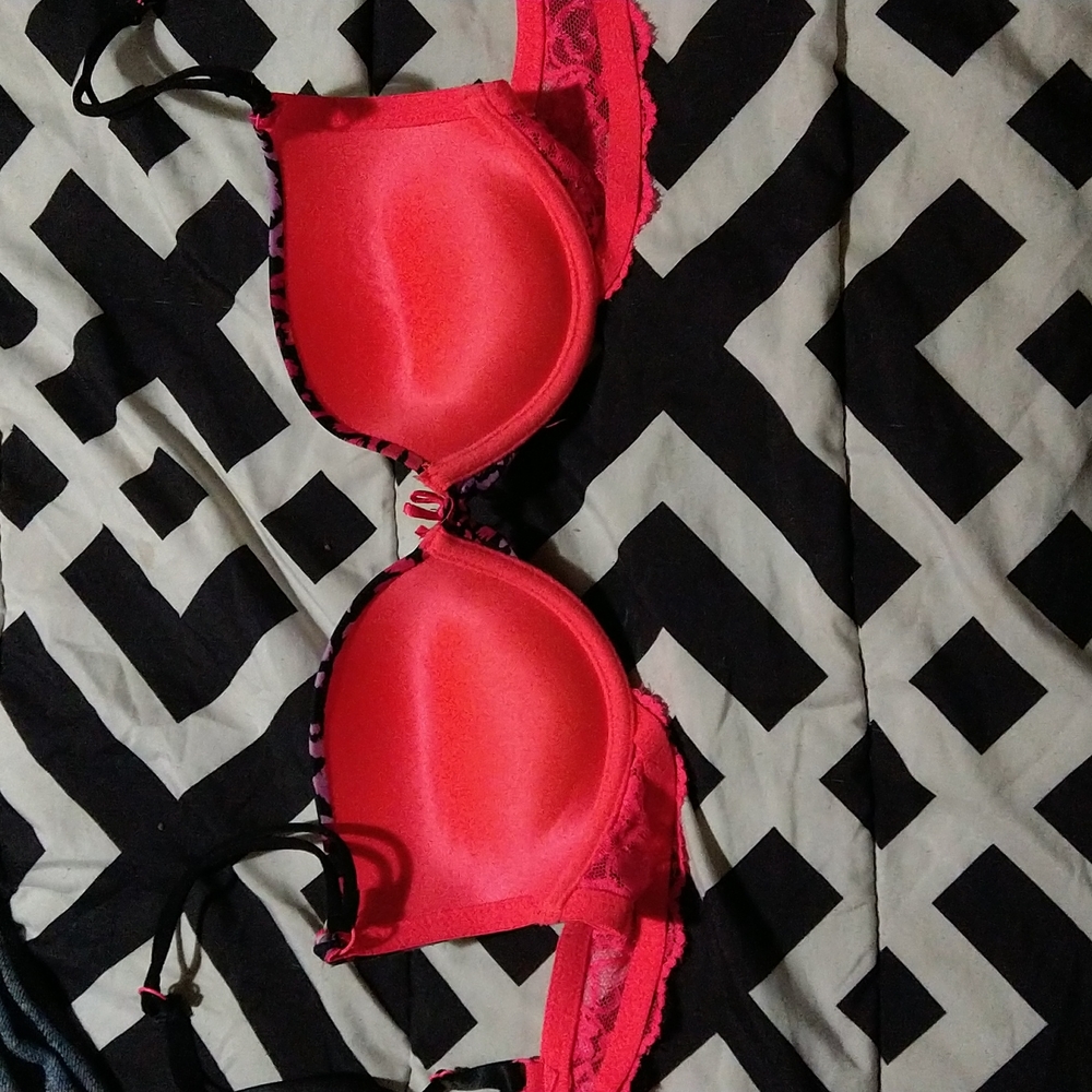 Bra - Picture 2 of 2